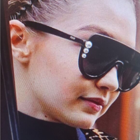 Fendi Women\'s Sunglasses in Black with Pearl Accent FF0296/S 8071R 140 main image 10